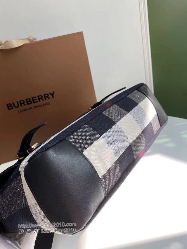 Burberry專櫃新款男包 巴寶莉男士大號麻料郵差包麻料包 單肩斜挎男包  db1153